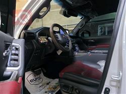 تۆیۆتا لاند کروزەر